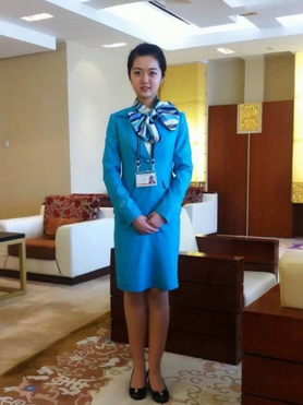 毕业生